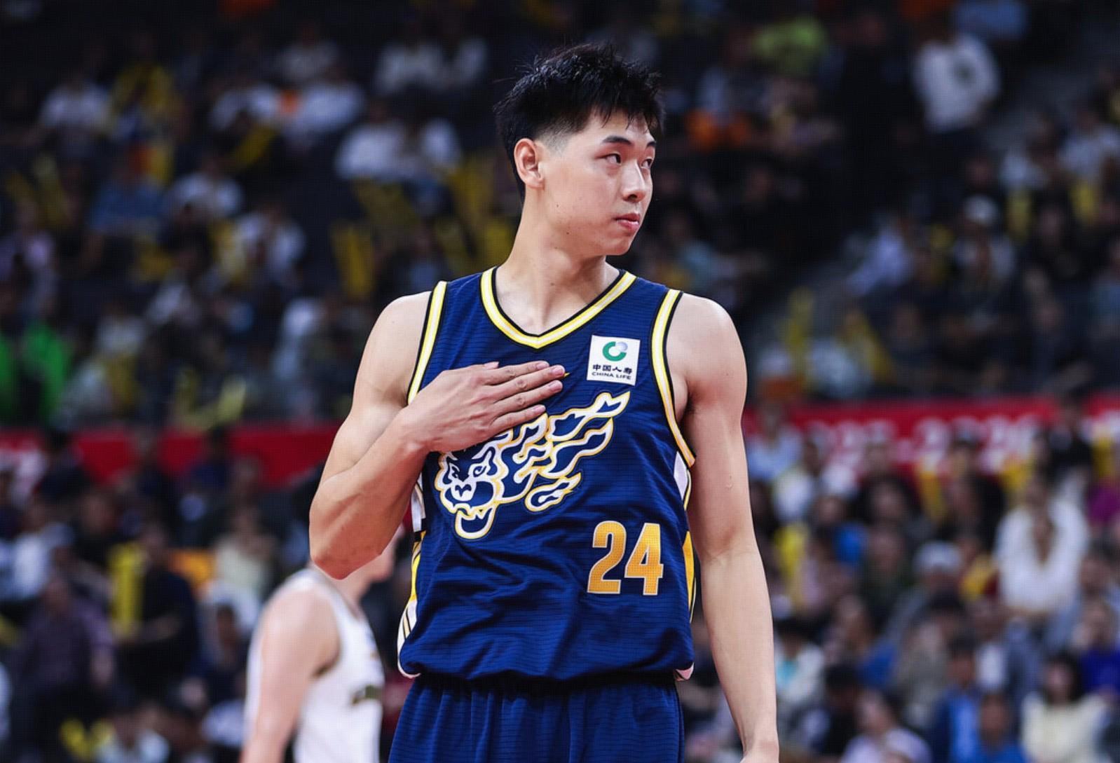 球速体育官方入口-抖抖锈迹,崔永熙时隔688天再度站上CBA赛场,5中1拿到2分3板